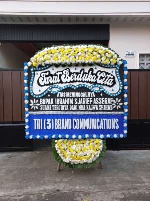 Papan Bunga Duka di Cikijing